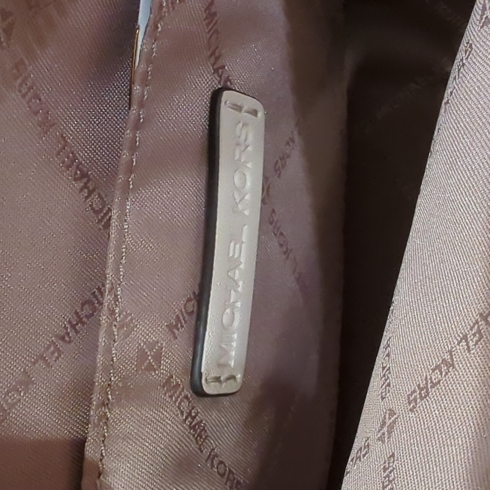 Michael Kors Avril XS Cream Satchel Crossbody Bag NWT - Picture 10 of 10
